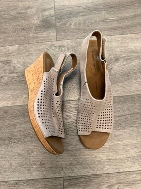 Rockport Beige Wedge Sandals Size 8.5